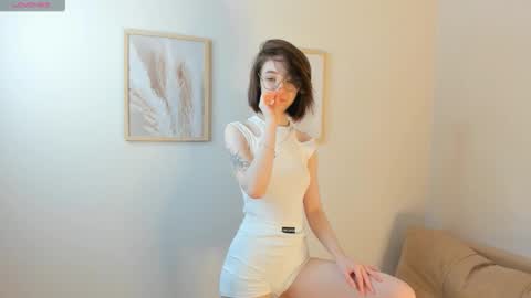 Snapshot of bondistar chatting on October 14, 2:08 pm Bondicca online show from October 14, 2:08 pm