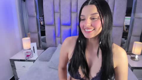 bonet_iris online show from April 23, 7:27 pm