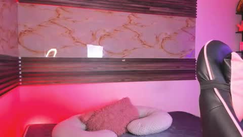 becky online show from January 17, 12:40 am