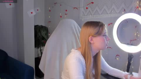 Bonnie online show from April 24, 12:02 am