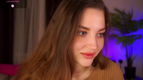 Snapshot of bonniecannon chatting on December 9, 4:34 am Grace online show from December 9, 4:34 am