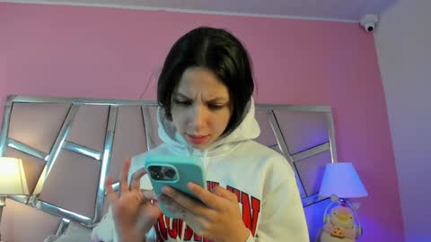 Bonnie  online show from January 6, 12:24 pm