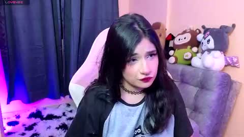 Karen online show from June 20, 1:53 am