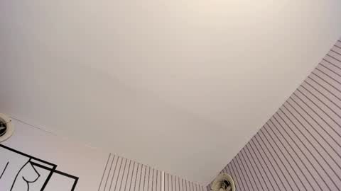 Vicky online show from April 22, 2:03 pm