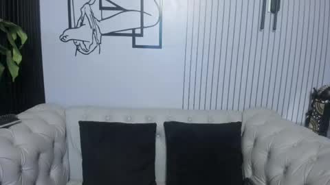 Vicky online show from April 21, 11:17 am