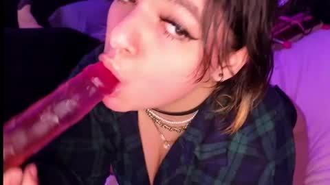 Snapshot of booboosperfectfacefuck chatting on March 6, 9:47 am Nova sub to my fan club for free pms and sexy sloppy videos online show from March 6, 9:47 am