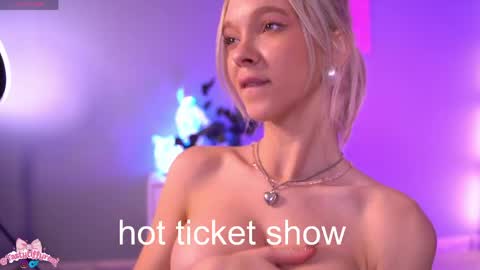 Alina online show from April 25, 1:41 pm