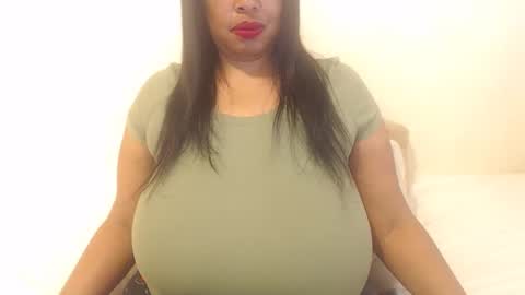 boobyqueen online show from October 21, 8:18 am