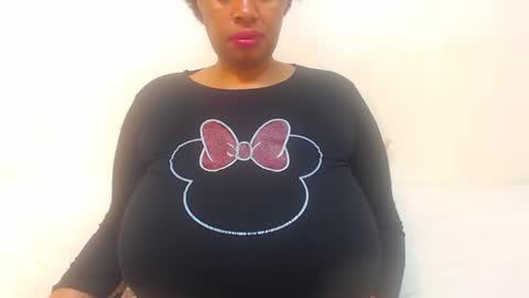 boobyqueen online show from April 24, 8:50 am