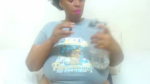 boobyqueen online show from April 2, 8:39 pm