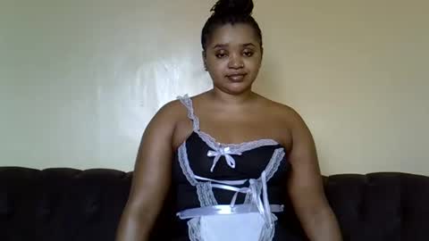 bootieshakess online show from December 21, 10:30 am