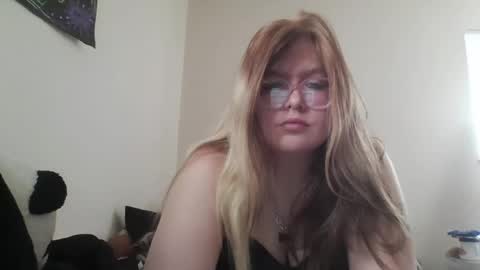 Snapshot of borderline_mutt chatting on September 23, 6:50 pm borderline mutt online show from September 23, 6:50 pm