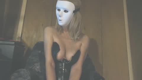 bored_housewife1985 online show from December 26, 11:21 am