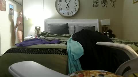 BoredCountryGirl online show from May 16, 4:04 am