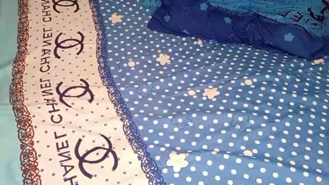 bossetassy online show from April 22, 9:23 pm