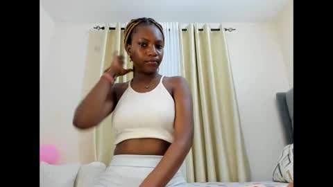 bouncy_booty677 online show from March 1, 9:31 am