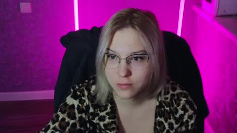 Belle  online show from January 29, 12:33 am