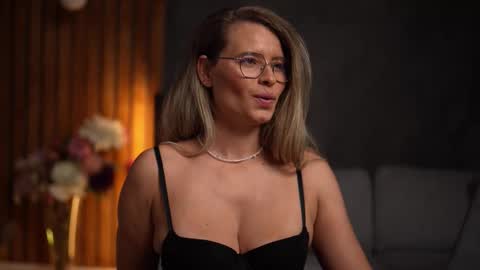 Alex online show from October 7, 5:34 am