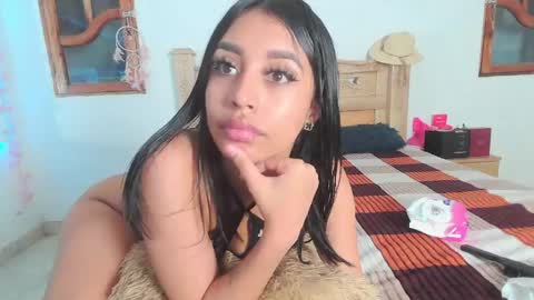 bratz_glloe online show from April 25, 4:04 am