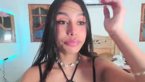 bratz_glloe online show from June 9, 3:06 am
