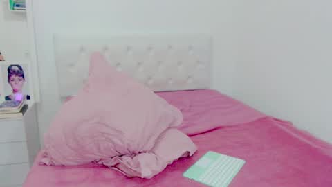 Alice online show from November 12, 11:47 pm