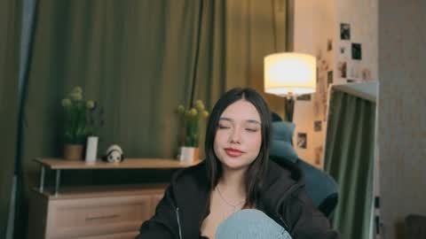 Rachel online show from April 23, 7:49 pm