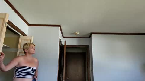 breeshiney online show from March 17, 3:27 pm