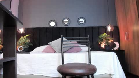   online show from February 7, 7:12 am