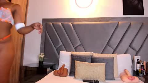 Brenda online show from November 25, 9:37 pm