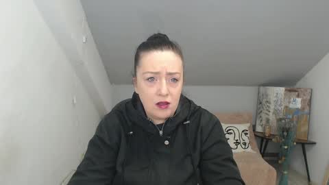 Brenda Skye online show from April 6, 2:22 am