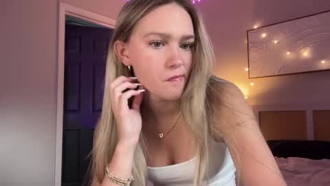 Briana online show from May 11, 2:02 am