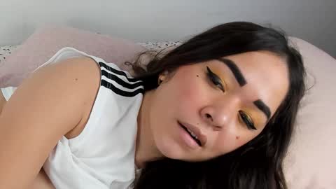 Snapshot of brianna_fallingangel chatting on October 10, 7:02 am brianna_fallingangel online show from October 10, 7:02 am
