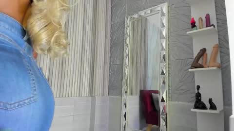 Brianna Chelsea  online show from November 22, 12:41 pm