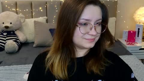 briarwynn online show from April 15, 8:20 pm