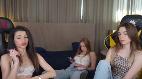 Diamonds Girls online show from March 10, 12:28 pm