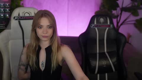 Diamonds Girls online show from June 9, 1:54 pm