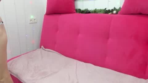 Heather online show from December 17, 1:55 am