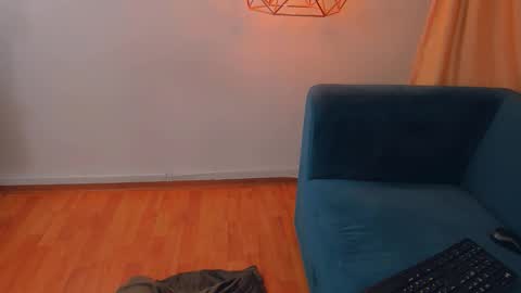 brilliantegirl_ online show from March 14, 9:54 am