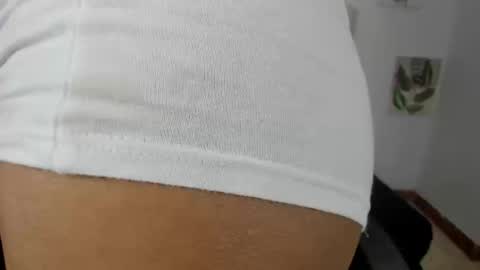 Snapshot of brisahott chatting on September 23, 9:24 pm Brisa online show from September 23, 9:24 pm