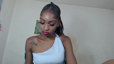 britanylee 01 online show from March 23, 4:07 am