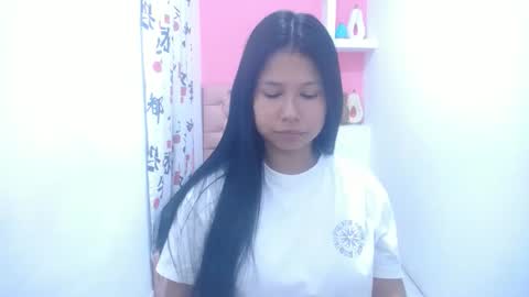 Snapshot of britanyx1 chatting on January 12, 1:48 pm britanyx1 online show from January 12, 1:48 pm