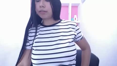 Snapshot of britanyx1 chatting on January 17, 3:22 pm britanyx1 online show from January 17, 3:22 pm