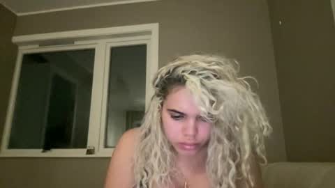 brithneysquirt online show from March 10, 8:24 pm