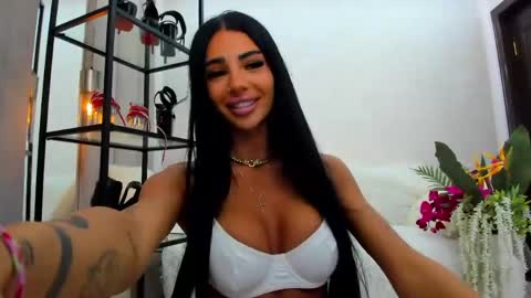 britney_charm online show from April 26, 6:22 am