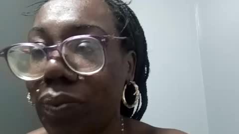 Chocolate Princess  online show from March 13, 8:10 pm