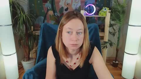 Snapshot of brooke_evans_ chatting on March 9, 8:42 pm Brooke online show from March 9, 8:42 pm