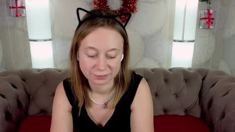 Snapshot of brooke_evans_ chatting on December 19, 8:55 pm Brooke online show from December 19, 8:55 pm