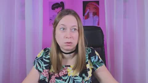 Snapshot of brooke_evans_ chatting on February 8, 8:42 pm Brooke online show from February 8, 8:42 pm