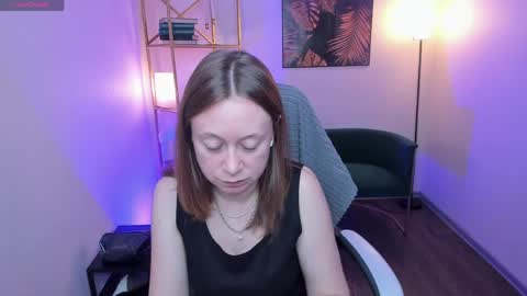Lady Brooke online show from June 4, 8:46 pm