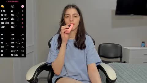 broosnica1 online show from November 14, 10:59 am